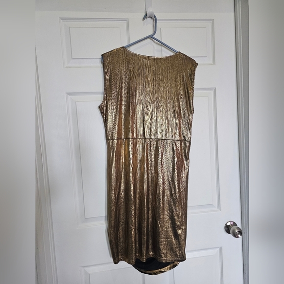 Gold Metallic  Ruched Bodycon Dress - Picture 3 of 6